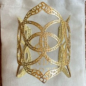 Kendra Scott Roni Cuff Bracelet in Yellow Gold